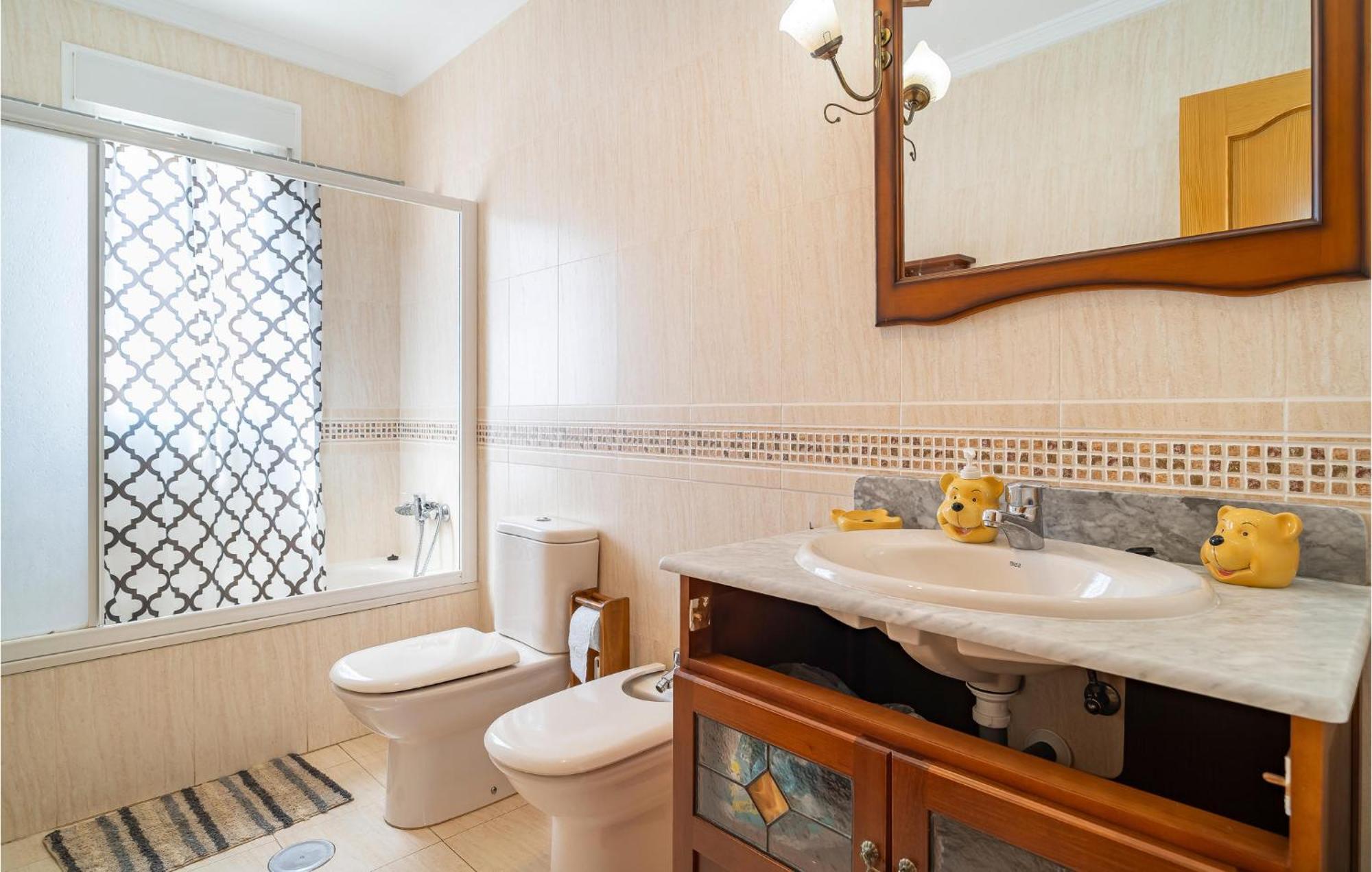Stunning In Pujaire Apartment
